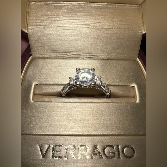 Verragio Engagement ring. - Picture 2 of 10